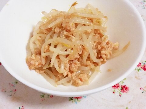 レンジで簡単！作りおき鳥そぼろともやしの中華和え